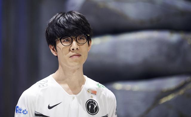 而是纯粹的 而是纯粹的