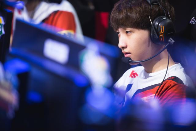 前腰位置 前腰位置