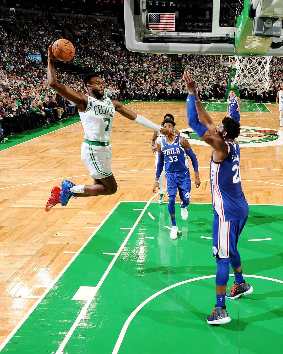 拉拉维亚的 拉拉维亚的